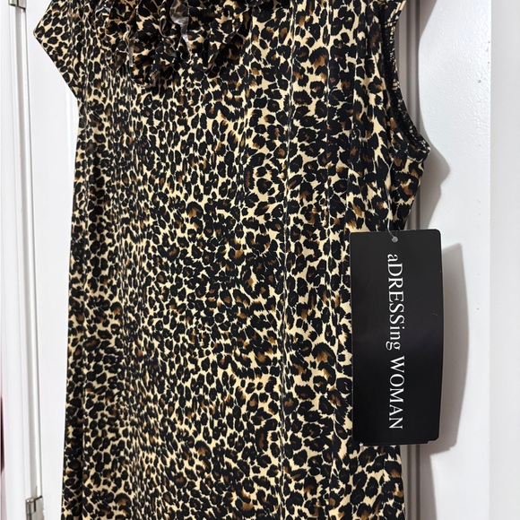 Women’s Leopard Print Maxi Dress - Picture 2 of 5